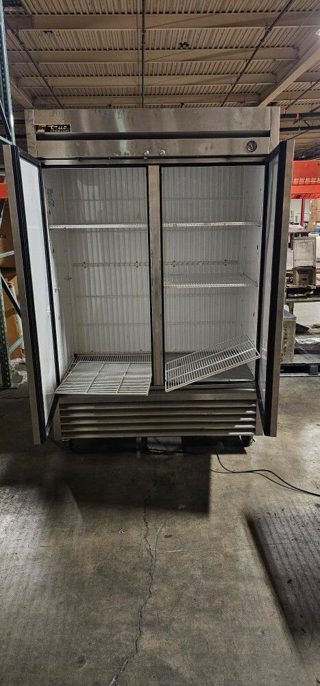 True T-49 54" Two Section Reach In Refrigerator , (2) Solid Doors, 115v