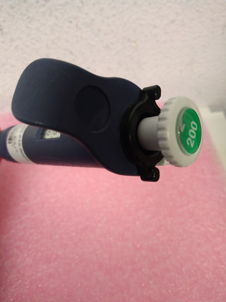 Rainin 20-200uL Pipette