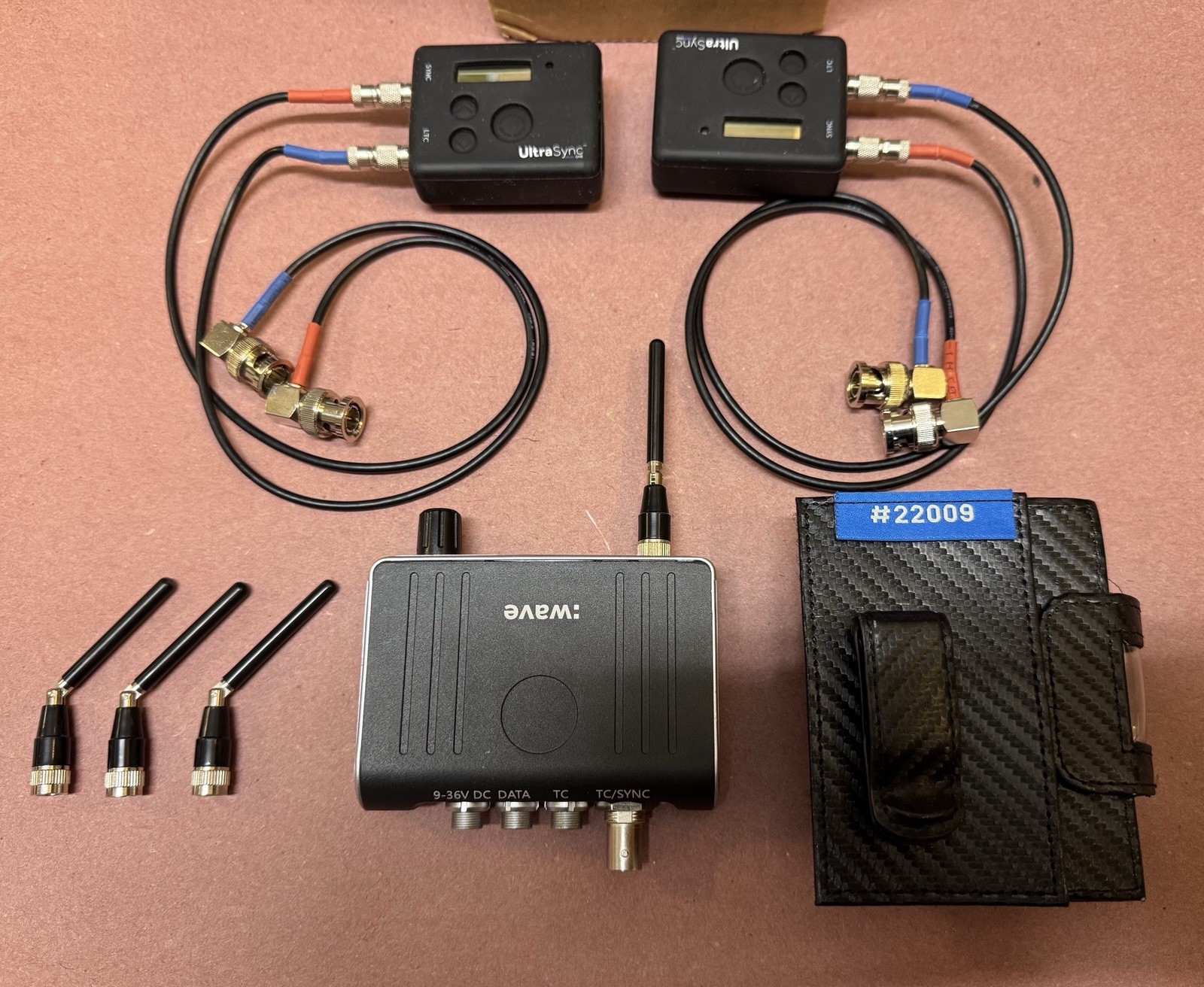 Timecode Systems :wave Video Genlock & Ultrasync USOne Wireless Generators