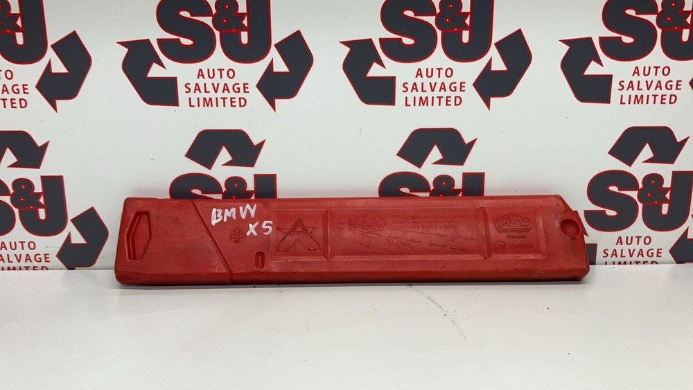 Bmw X5 08-10 Warning Triangle