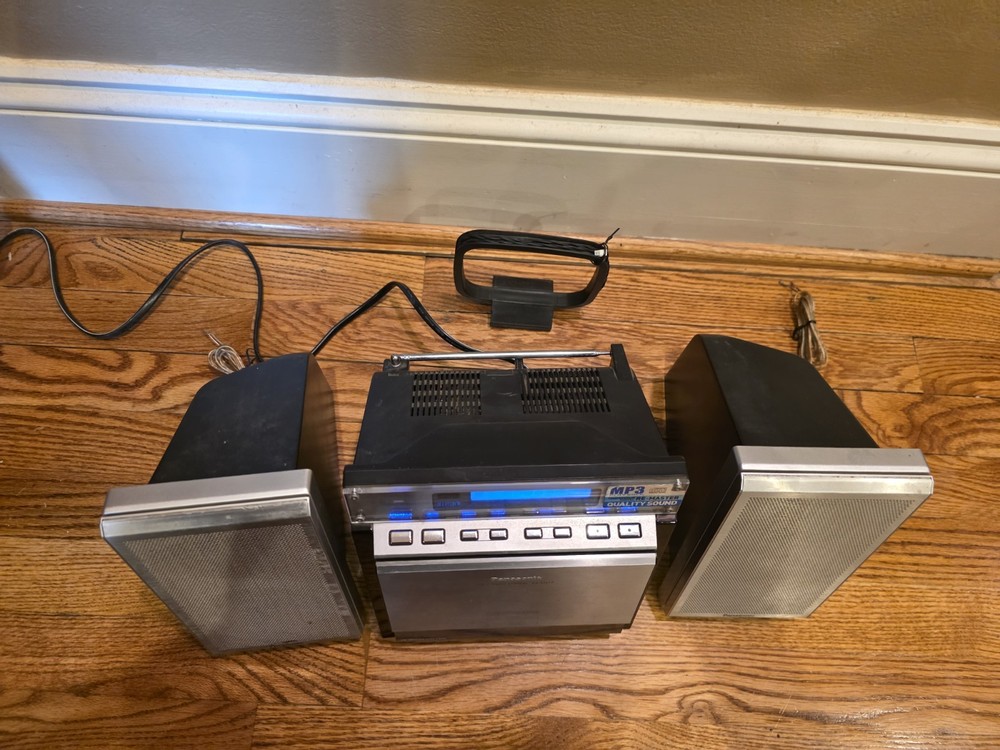 Panasonic SA-EN17 Stereo System Please READ! AS IS