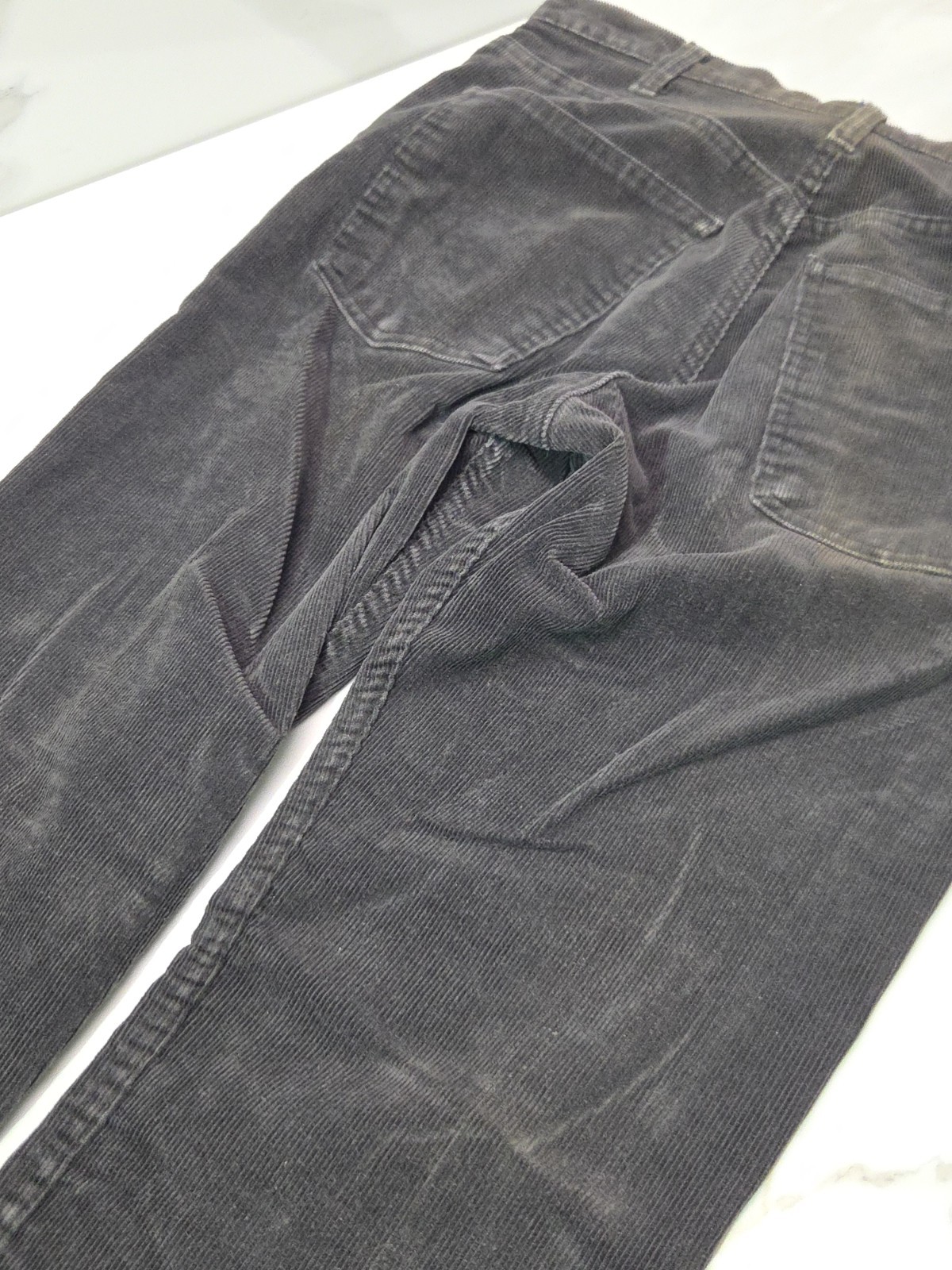 1980s Vtg Levis 519 Straight Taper 31x34 Black Corduroy Pants Talon Zip USA