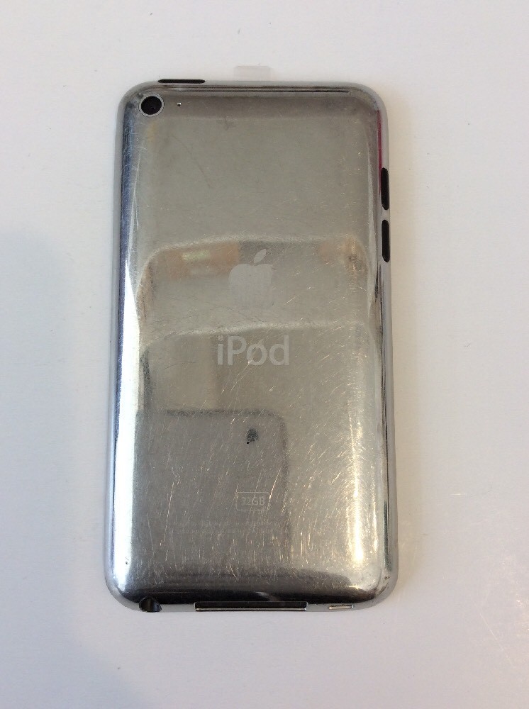 Apple iPod touch 4th Generation White (32 GB) - Good Condition