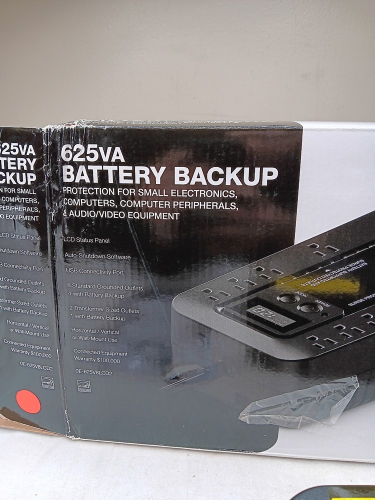 UltraTech 0E-625V8LCD2 LCD Display 8 Grounded Outlets Battery Backup