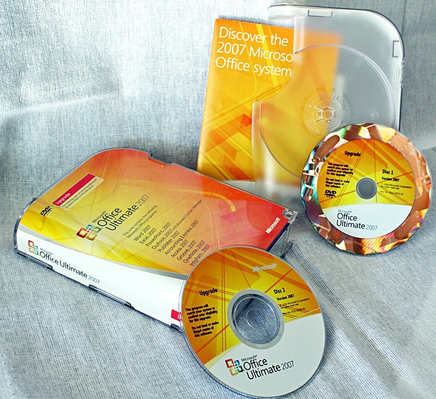 Microsoft Office Ultimate English Retail Version UPGRADE - Excellent