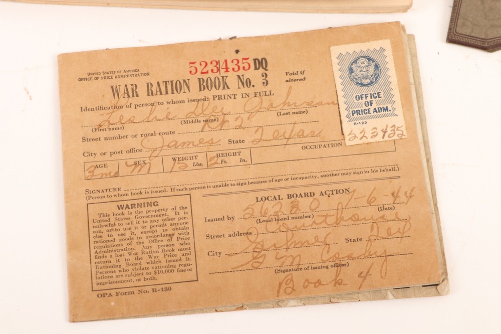 WWII US Ephemera Lot/o322