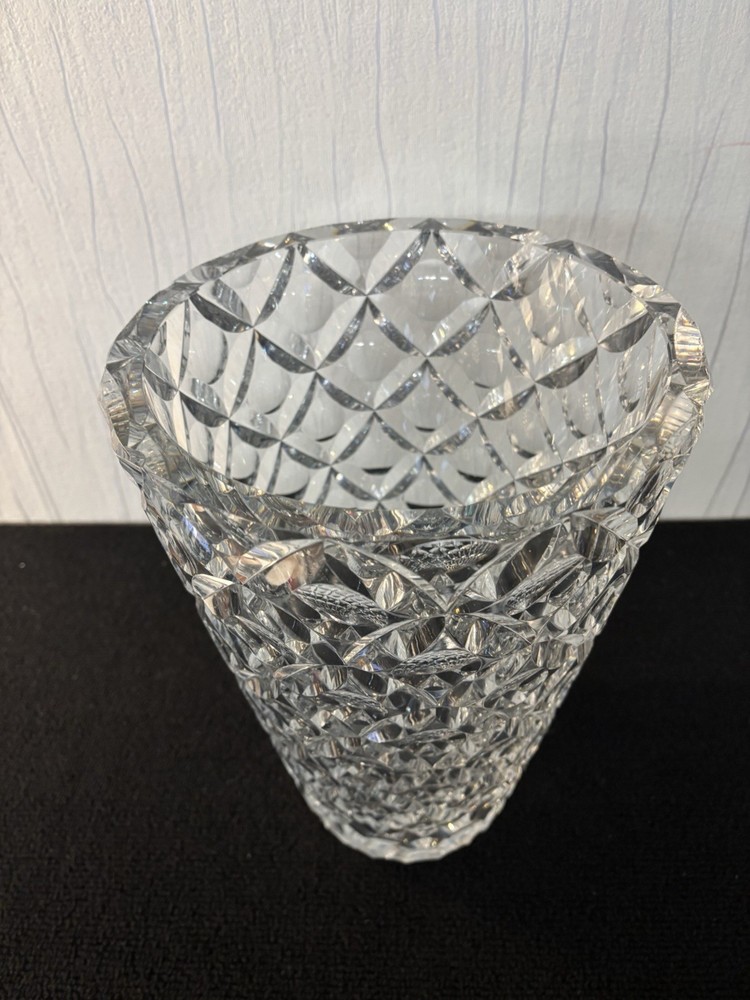 Crystal Or Molded Pressed Glass Vase Mod1