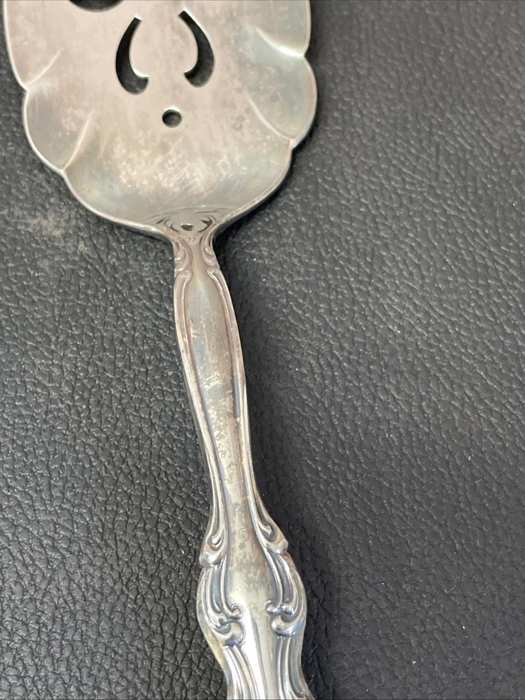 Cake Pie Server International Silverplate Needs Polished