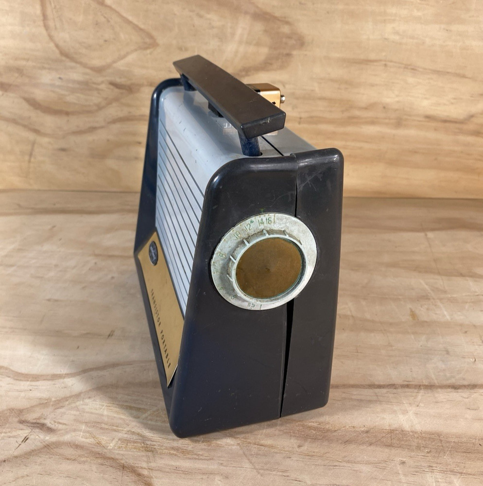 Vintage Heathkit XR-1 Transistor radio /untested