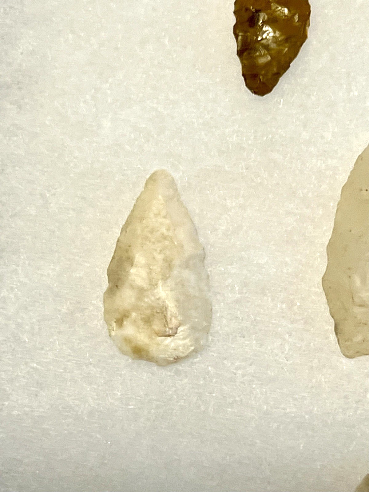 Antique Original Native American Indian Arrowheads; Ryker Glass Case; Qty 8 #A3