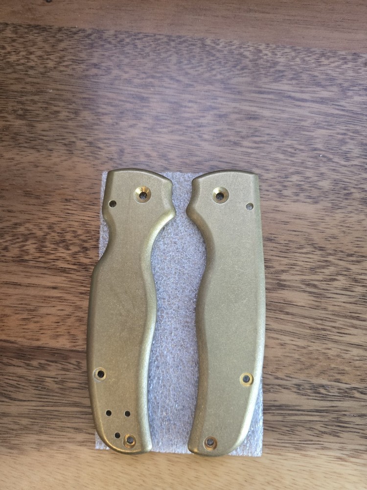Spyderco Shaman Flytanium Brass Scales Stonewashed