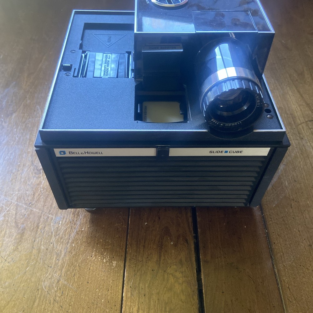 Bell & Howell Slide Cube Vintage Projector Untested