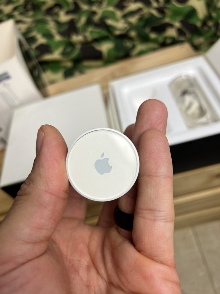 Apple iSight webcam with original box M9330LL/C Used Working Condition