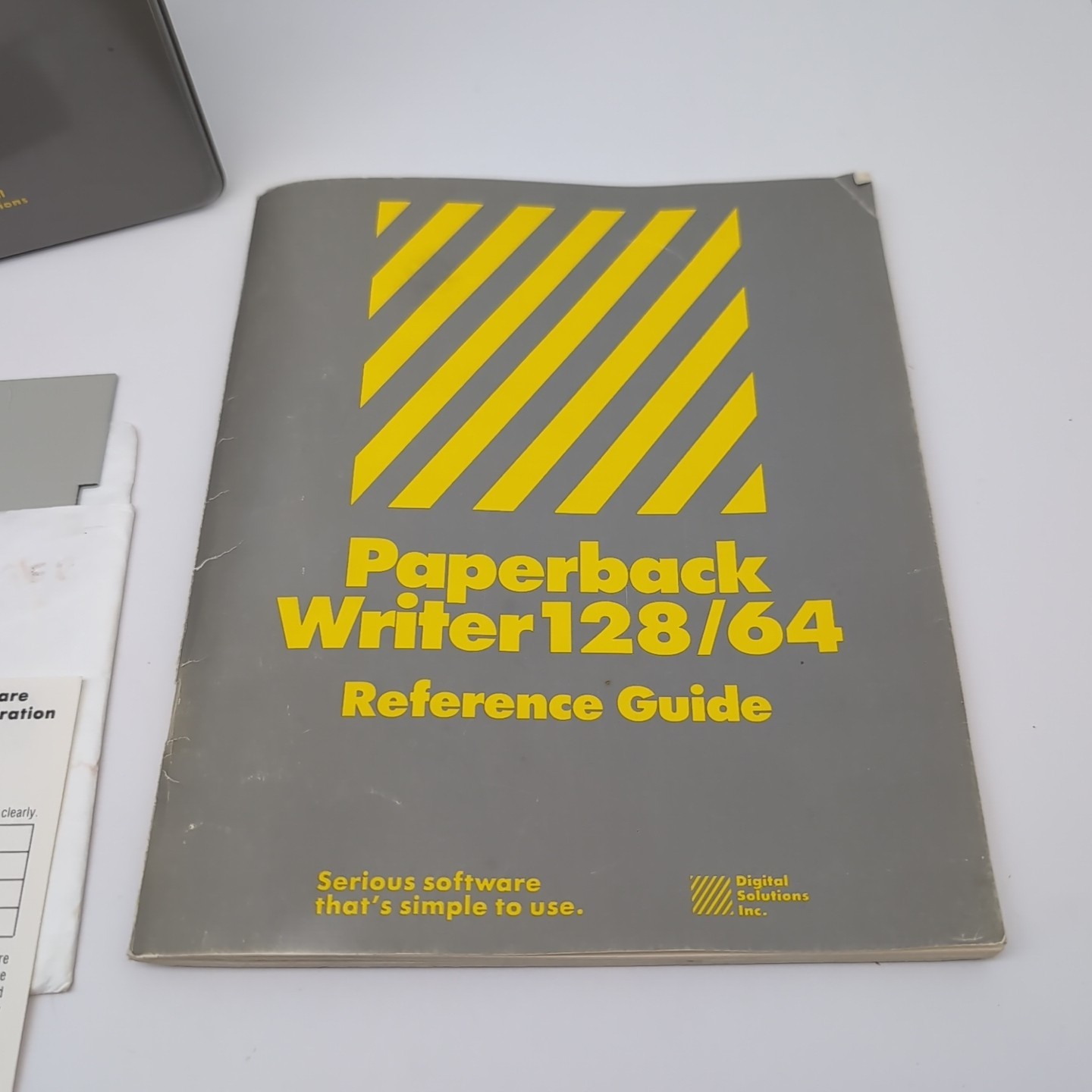 Commodore 128 Paperback Writer Vintage 1985 Software w/ Case & Manual VG