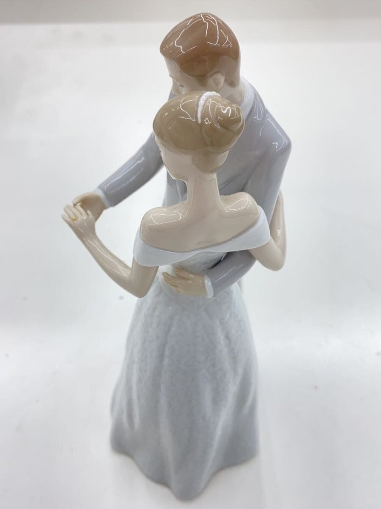 Lladro Interior Goods 8107 Used
