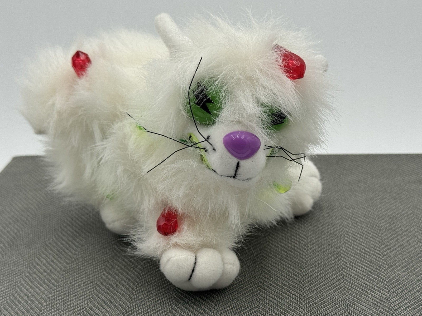 NEW Meanies Shocking Stuffers '99 Blinky The Cat Bean Bag Plush 5" White Vintage
