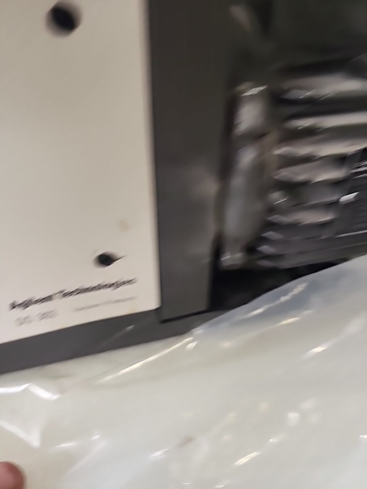 Agilent DS-302 Rotary Vane Pump