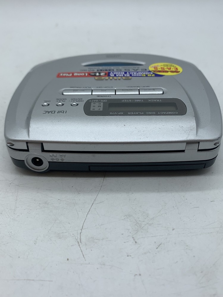 AIWA EASS Plus 40 Second XP-V70 Portable Compact Disc Player ~ FREE SHIPPING