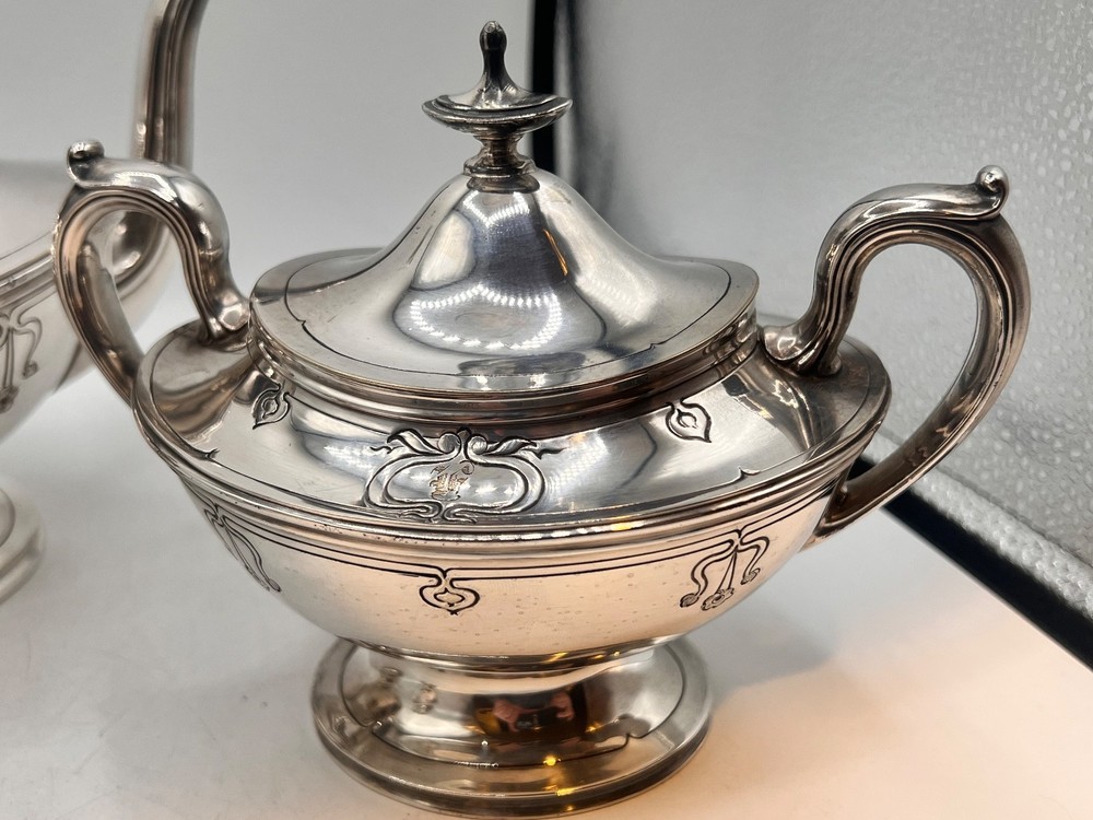 Reed & Barton 3882 silverplate three piece tea set