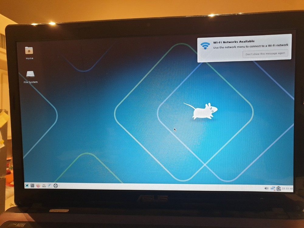 Linux SystemRescue V12.03, 64-bit, Bootable Live USB Flash Drive