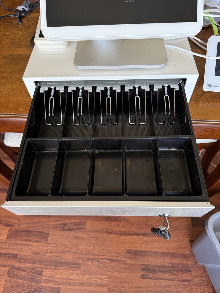 Clover POS System Touchscreen Terminal Cash Drawer Receipt Printer Card Reader