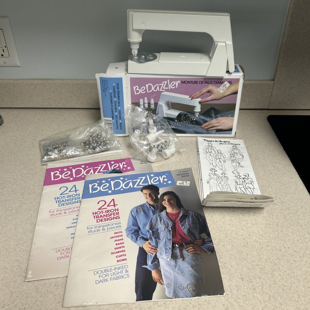BeDazzler Rhinestone & Stud Setting Machine Kit W/Patterns Vintage 2 Books & 💎