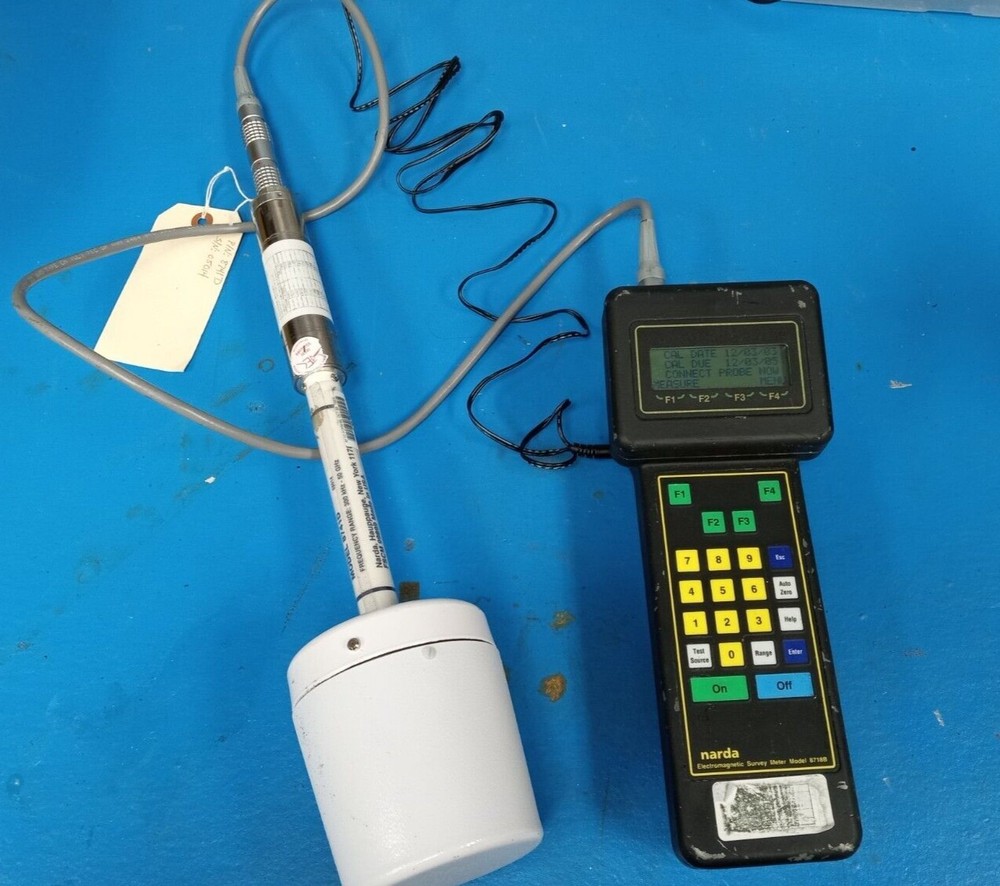 Narda 8718B RF Survey Meter With 8741D Isotropic Probe w/ Case