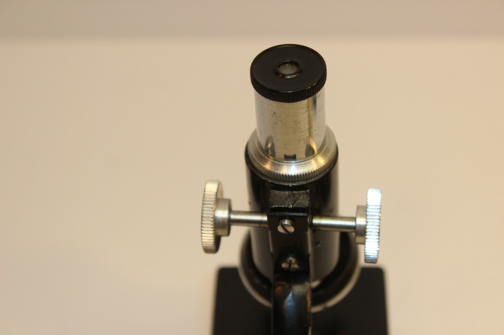 Vintage Vixen Mini Microscope 100x 200x 300x plus slides