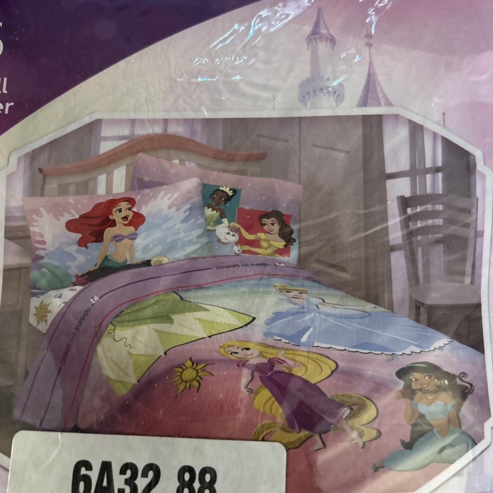 Disney Princess Microfiber Twin/ Full Reversible Comforter