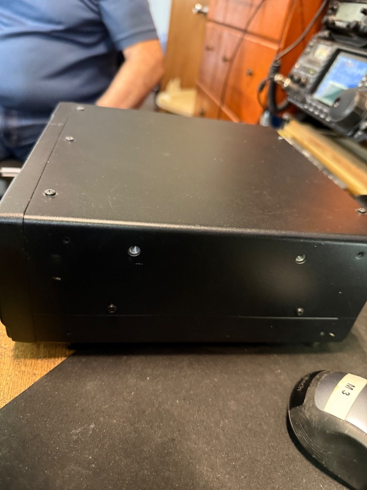Icom IC-718 Radio Transceiver