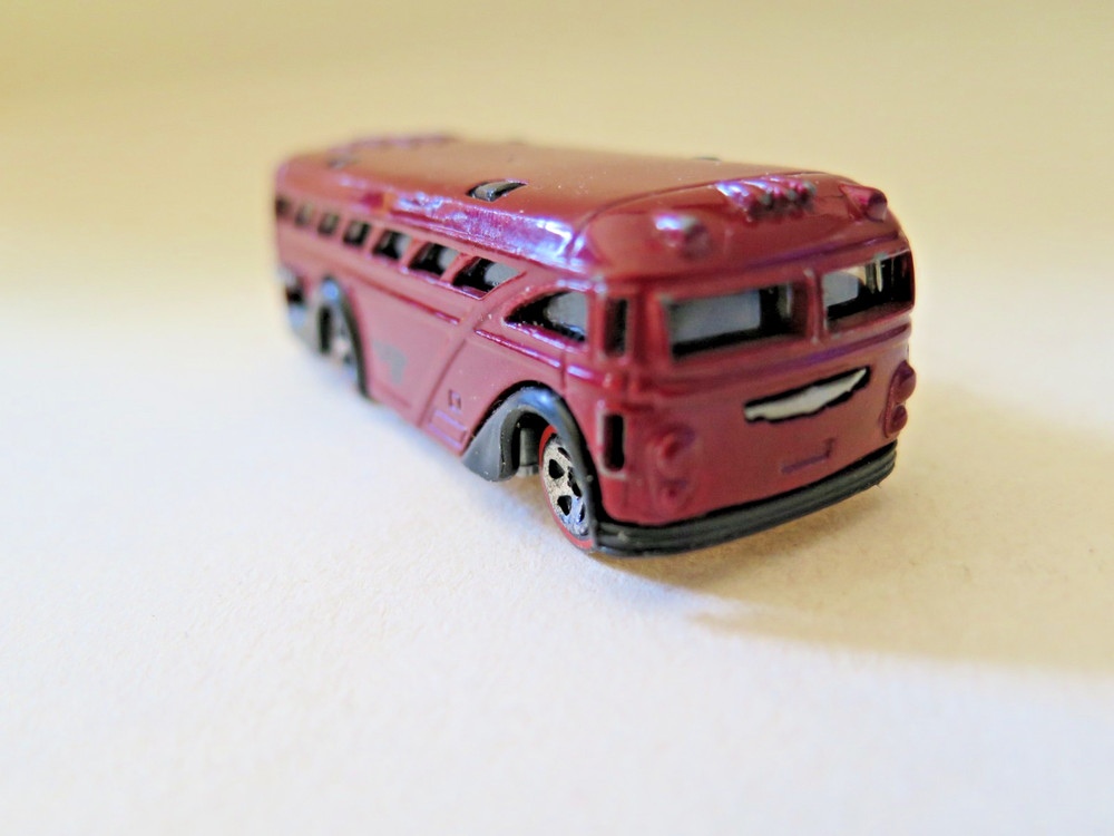 Hot Wheels - Surfin School Bus