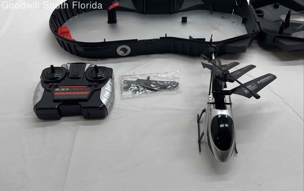 Black Spider-XT Tactical Wireless Helicopter With Remote Controller Not Tested