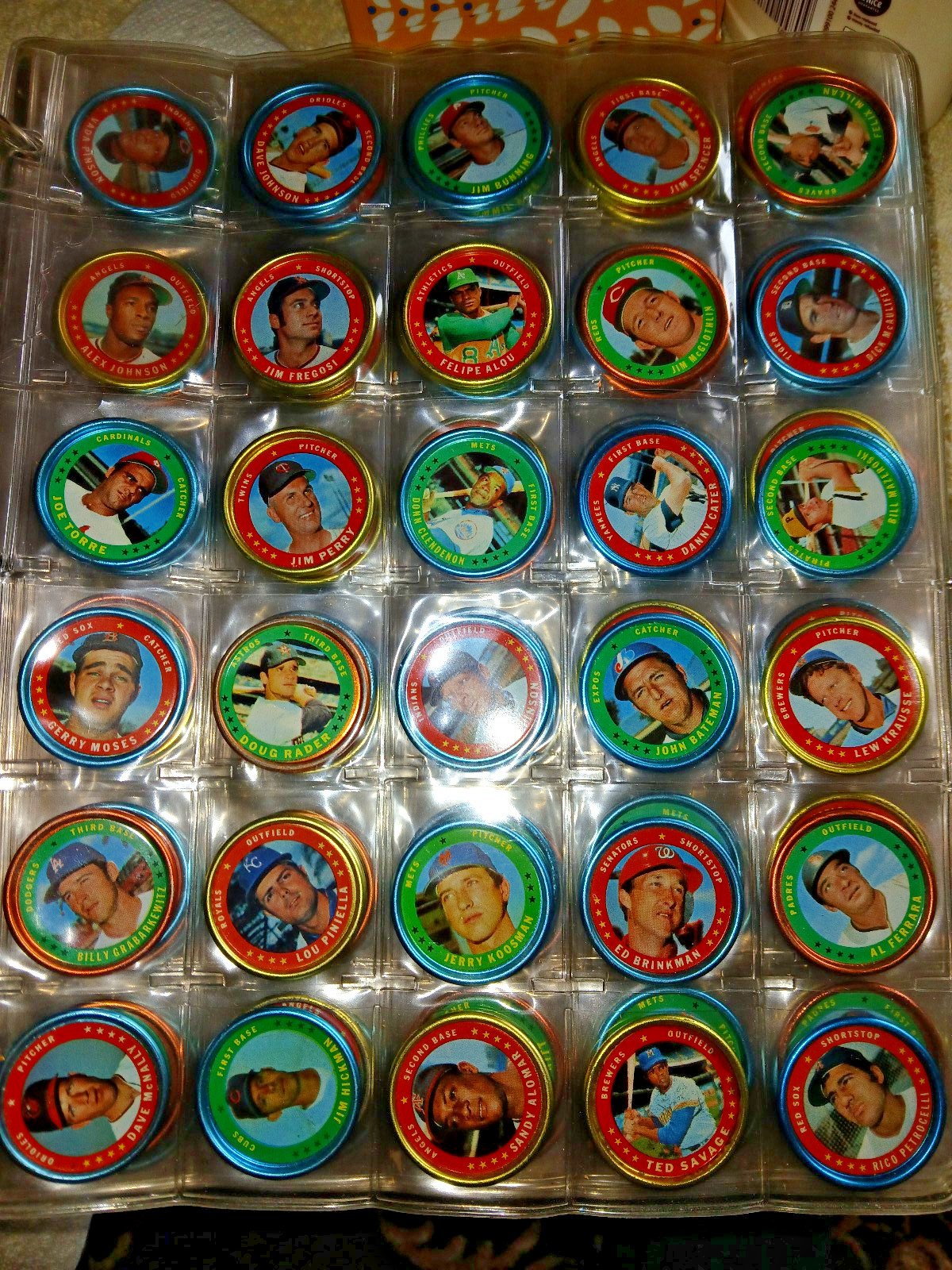 Topps Baseball Coins 1971 you pick from photos even some hall of famers