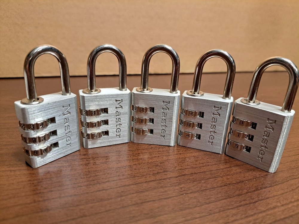 5 MASTER COMBINATION LOCKS w CHANGEABLE COMBINATION FEATURE w INSTRUCTIONS