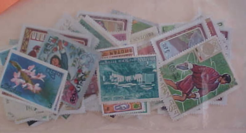 BHUTAN  STAMPS 53 DIFF.   MINT LIGHT  HINGED