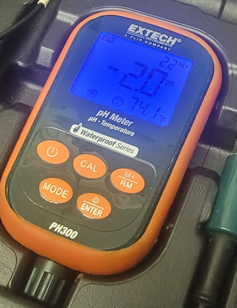 Extech PH300 pH/Temperature Kit In Original Case