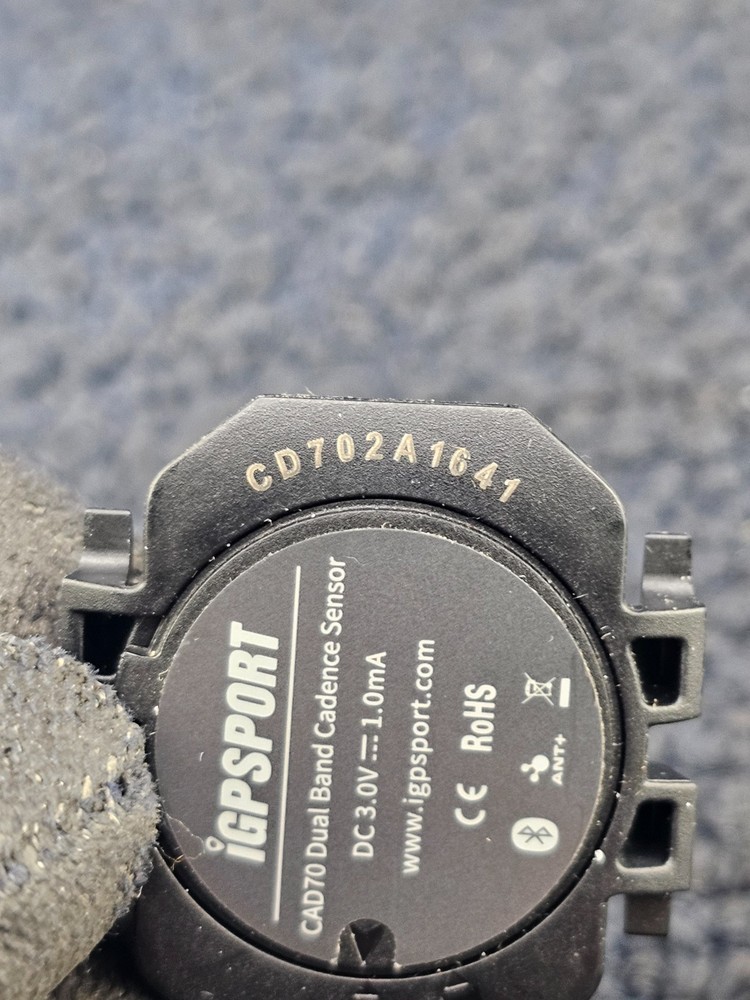 IGPSPORT CAD70: Cadence Sensor with Bluetooth ANT+ SPD70 Speed Sensor