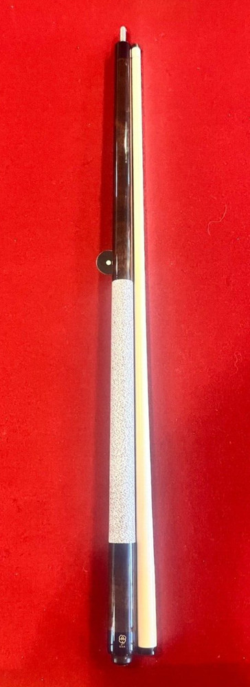 McDermott Cue Stick - unique design - Postal Insurance Required-*description*