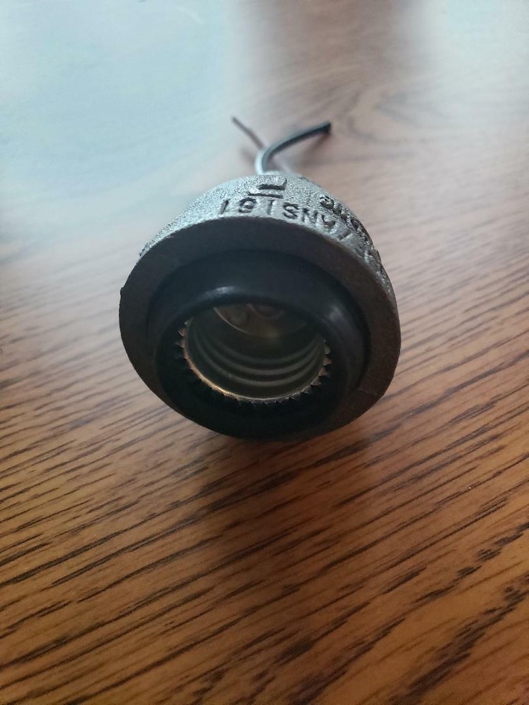 industrial iron pipe lamp light socket