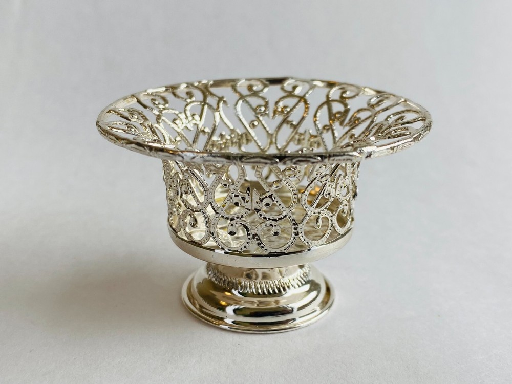 Silver miniature vase  925