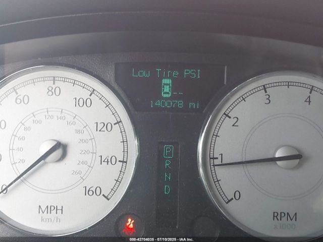 300 2006 Glove Box 4747846