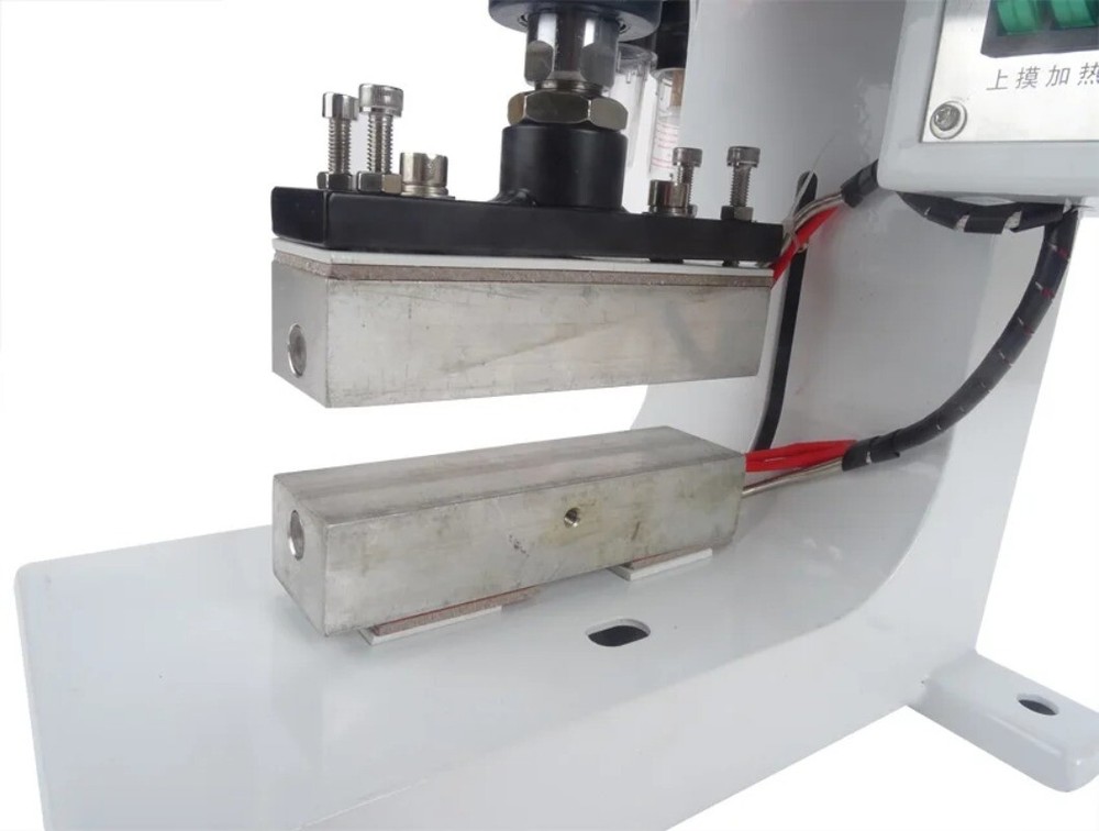 Pneumatic Bronzing Machine,barge Under Bit Machine Heating,lace Processing 819-G