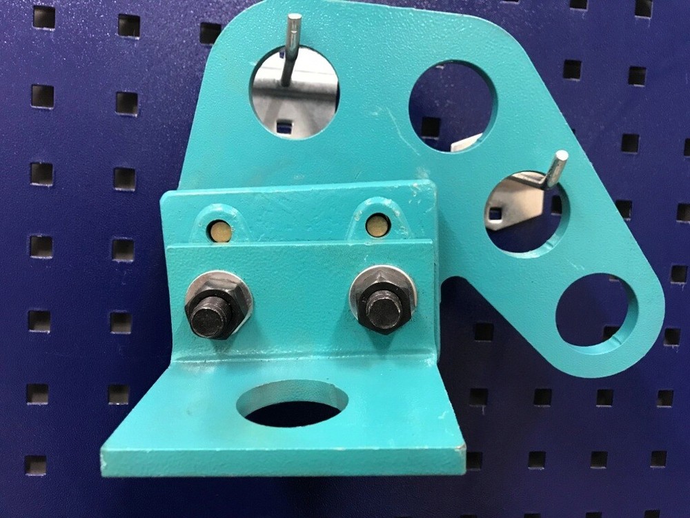 Mo-Clamp style 4058 MAC II Multi-Angle Clamp Auto body frame machine clamp