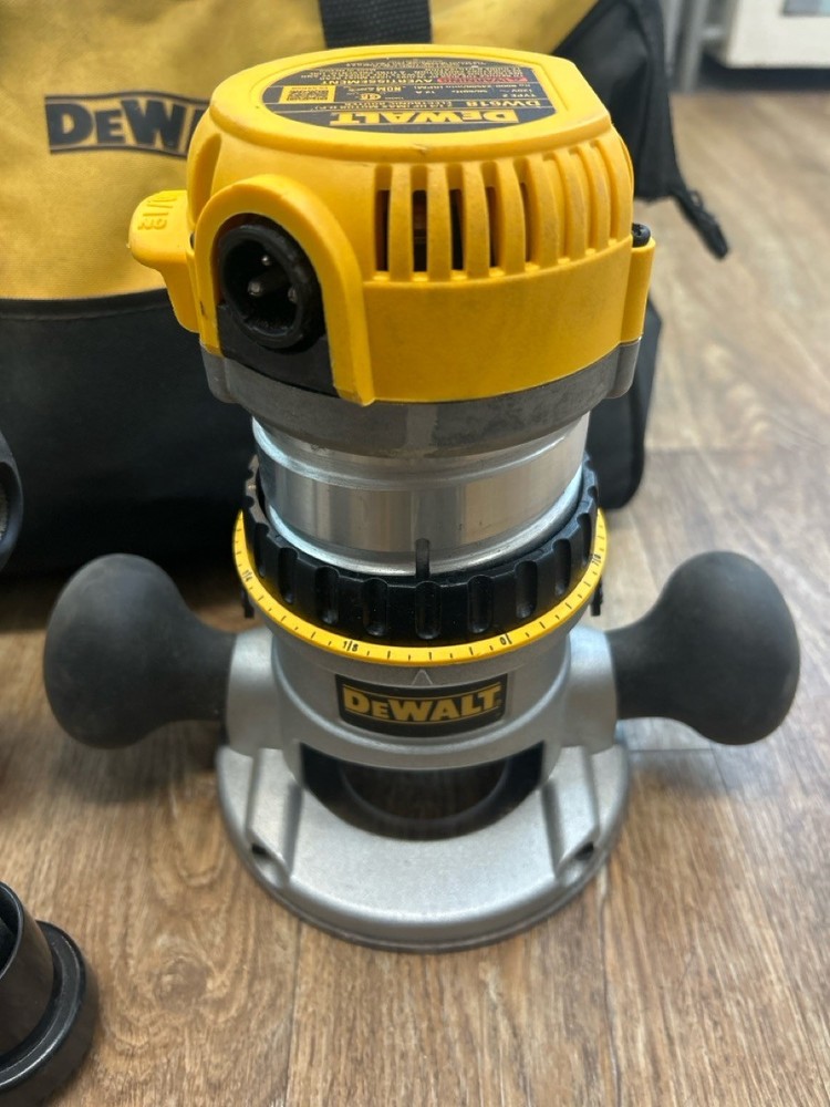 DEWALT DW618 (SBL015300)