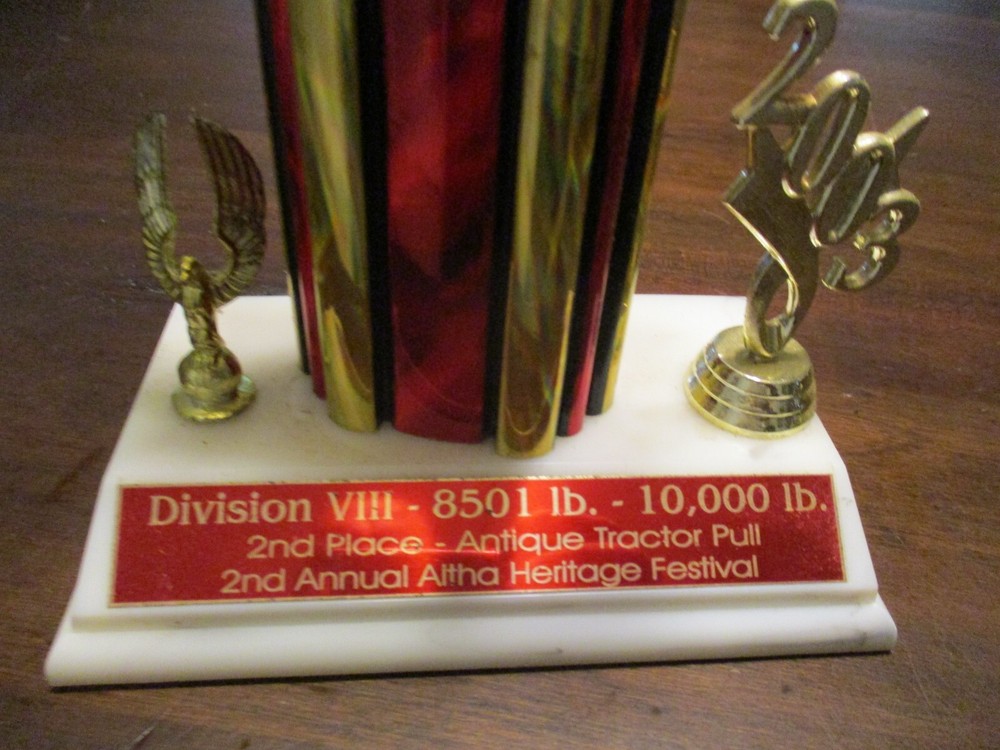 2ND PLACE ANTIQUE TRACTOR PULL TROPHY 8501-10000 LBS