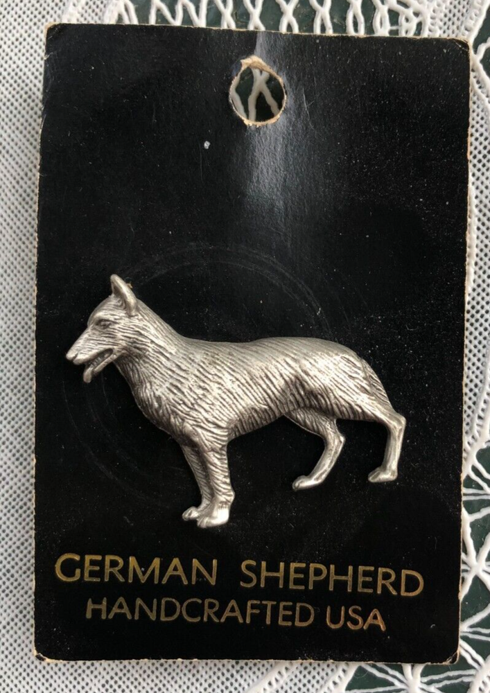 ML DESIGNS GERMAN SHEPHERD METAL LAPEL PIN