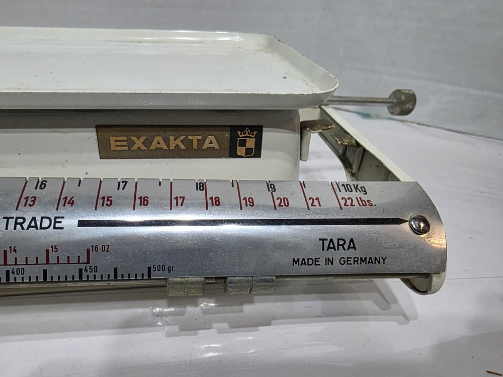 EXACTA Manual Weight Scale White w/Tray Germany
