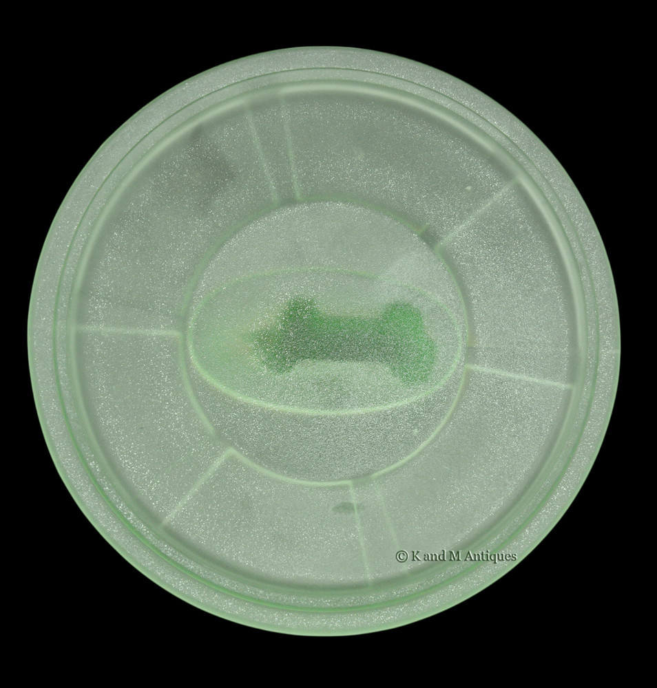 L. E. Smith Elephant Carousel Green Satin Powder Jar