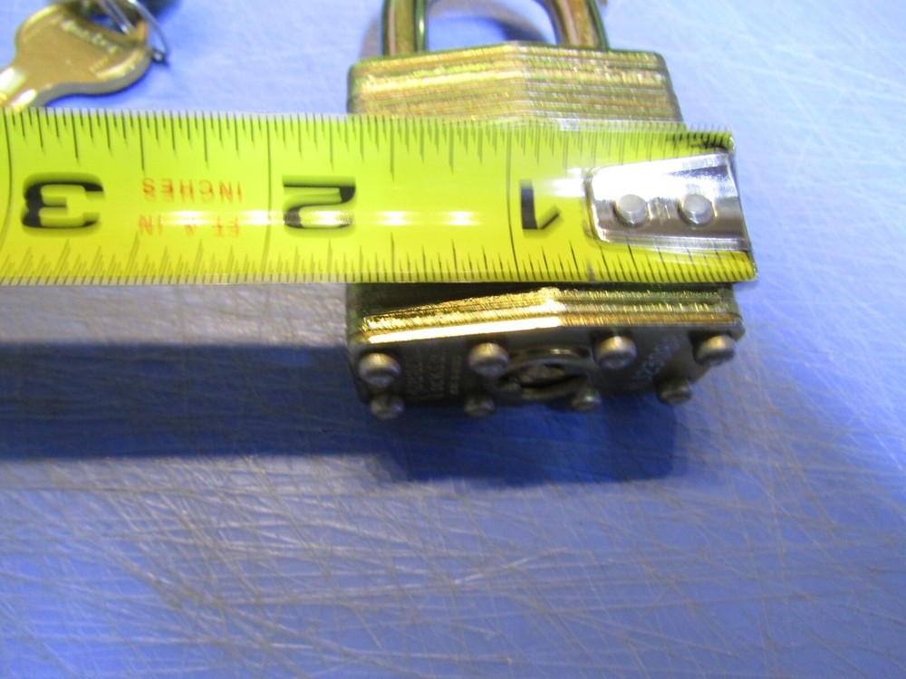 4 Master Lock DG Padlock US SET Keyed Different Hardened Key retained when open