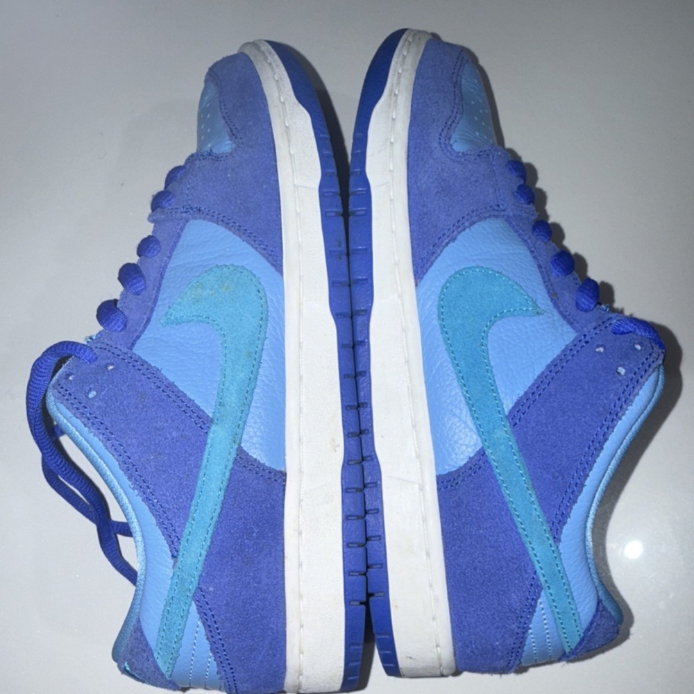 Nike SB Blue Raspberry
